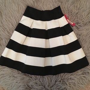 Cupcake striped skirt